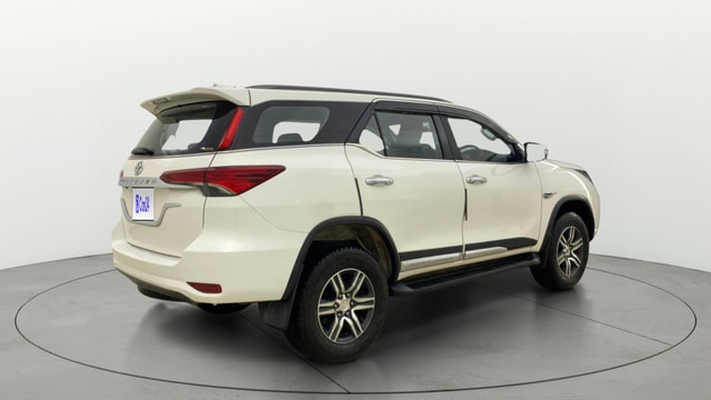 View Toyota Fortuner Image 47 Used Toyota Fortuner Image 47