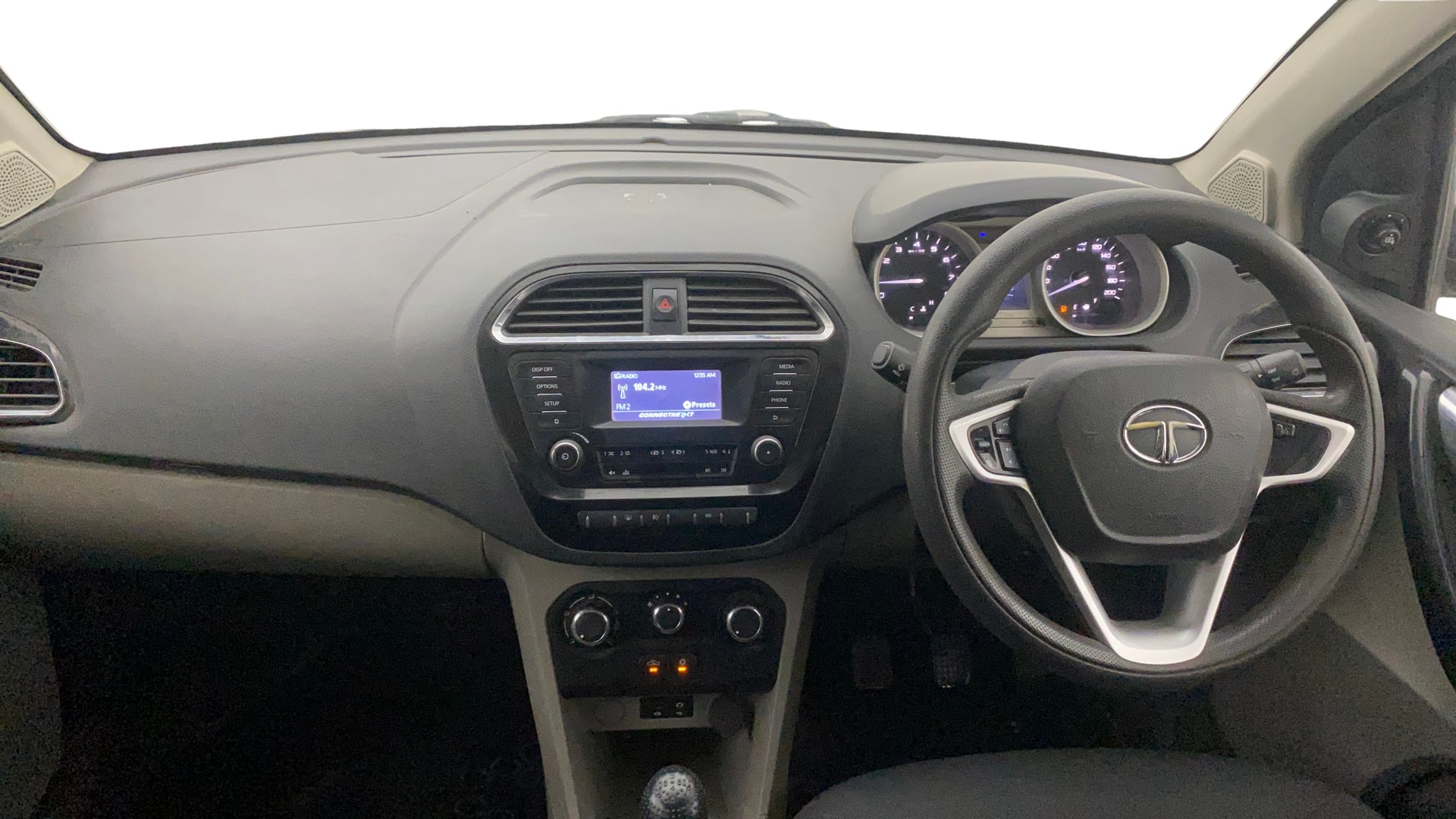 View 2017 Tata Tiago Revotorq XB Image 15 Used 2017 Tata Tiago Revotorq XB Image 15