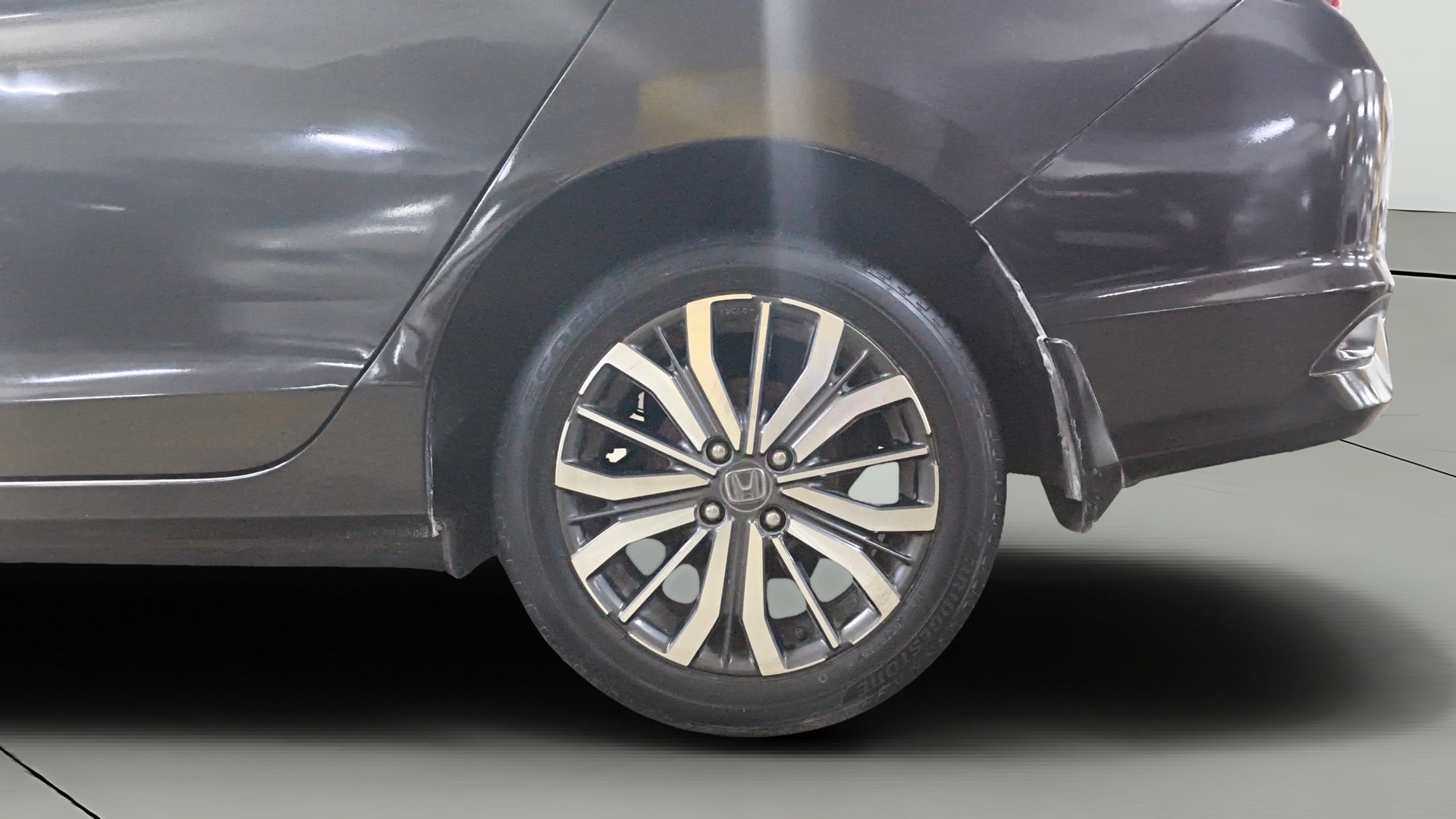 View 2019 Honda City ZX MT Diesel Anniversary Edition Image 12 Used 2019 Honda City ZX MT Diesel Anniversary Edition Image 12
