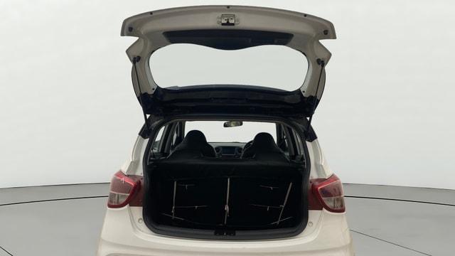 View Hyundai Grand i10 Image 16 Used Hyundai Grand i10 Image 16
