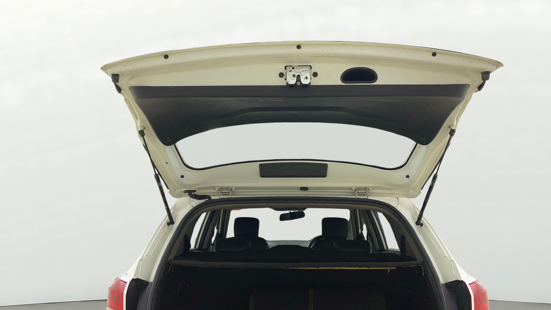 View 2019 Hyundai Creta 1.4 E Diesel Image 17 Used 2019 Hyundai Creta 1.4 E Diesel Image 17