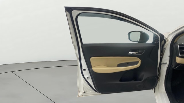 View Honda City ZX Image 33 Used Honda City ZX Image 33