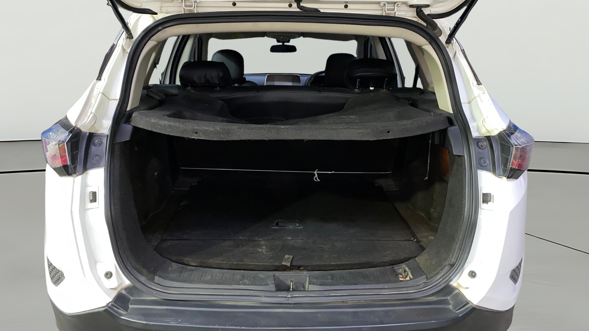 View 2022 Tata Harrier XE Image 37 Used 2022 Tata Harrier XE Image 37