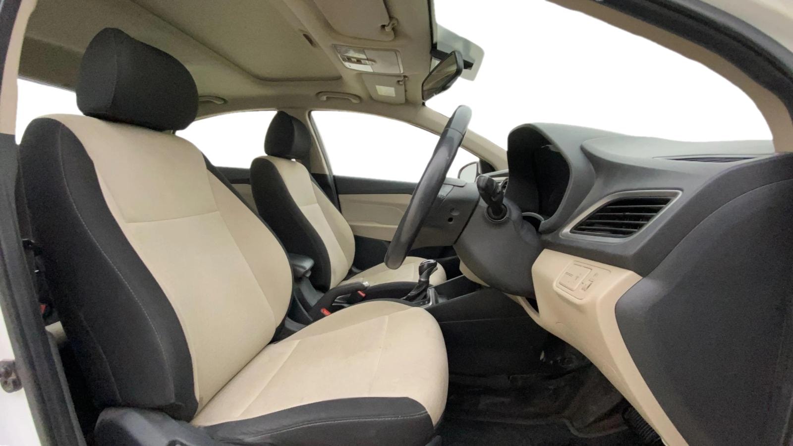 View 2019 Hyundai Verna 1.4 VTVT E Image 28 Used 2019 Hyundai Verna 1.4 VTVT E Image 28