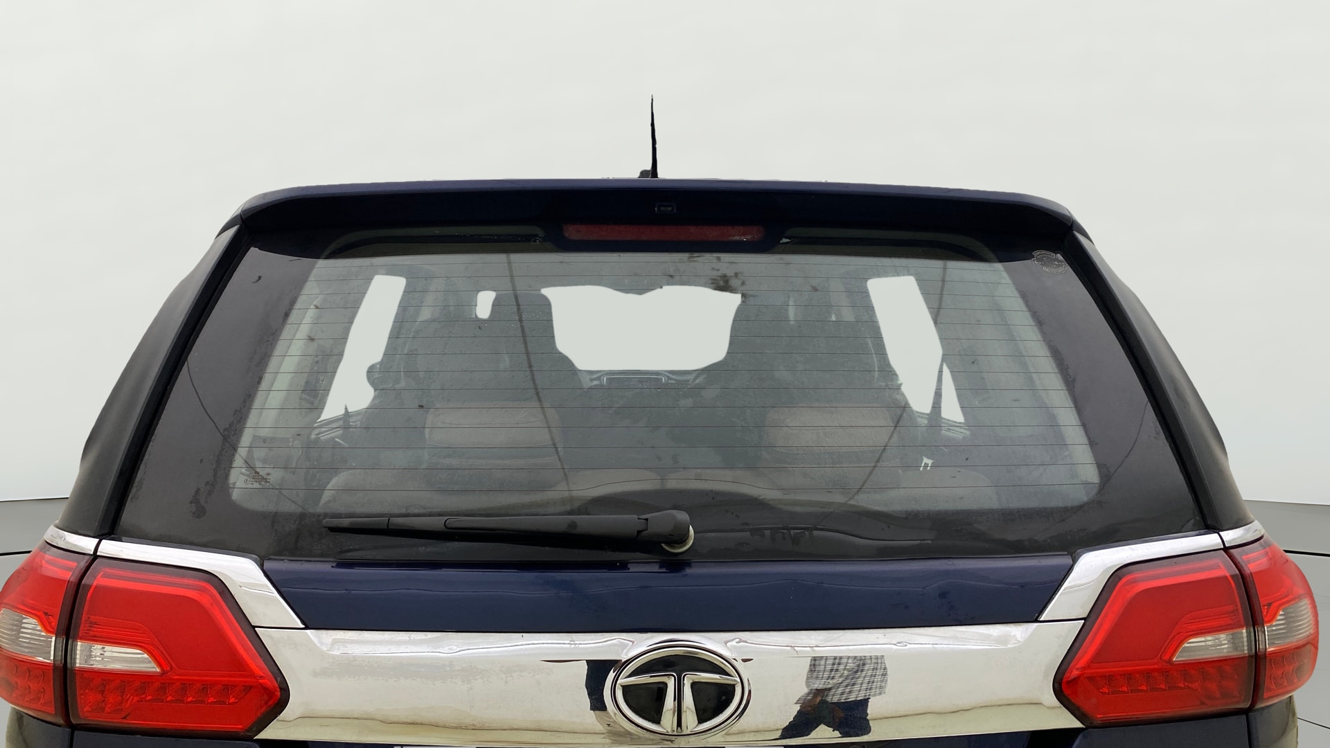 View 2017 Tata Hexa XT 4X2 Image 4 Used 2017 Tata Hexa XT 4X2 Image 4