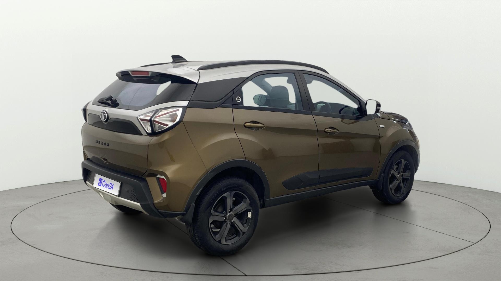 View 2023 Tata Nexon Revotorq XZA Plus Luxs AMT Jet Edition Image 46 Used 2023 Tata Nexon Revotorq XZA Plus Luxs AMT Jet Edition Image 46