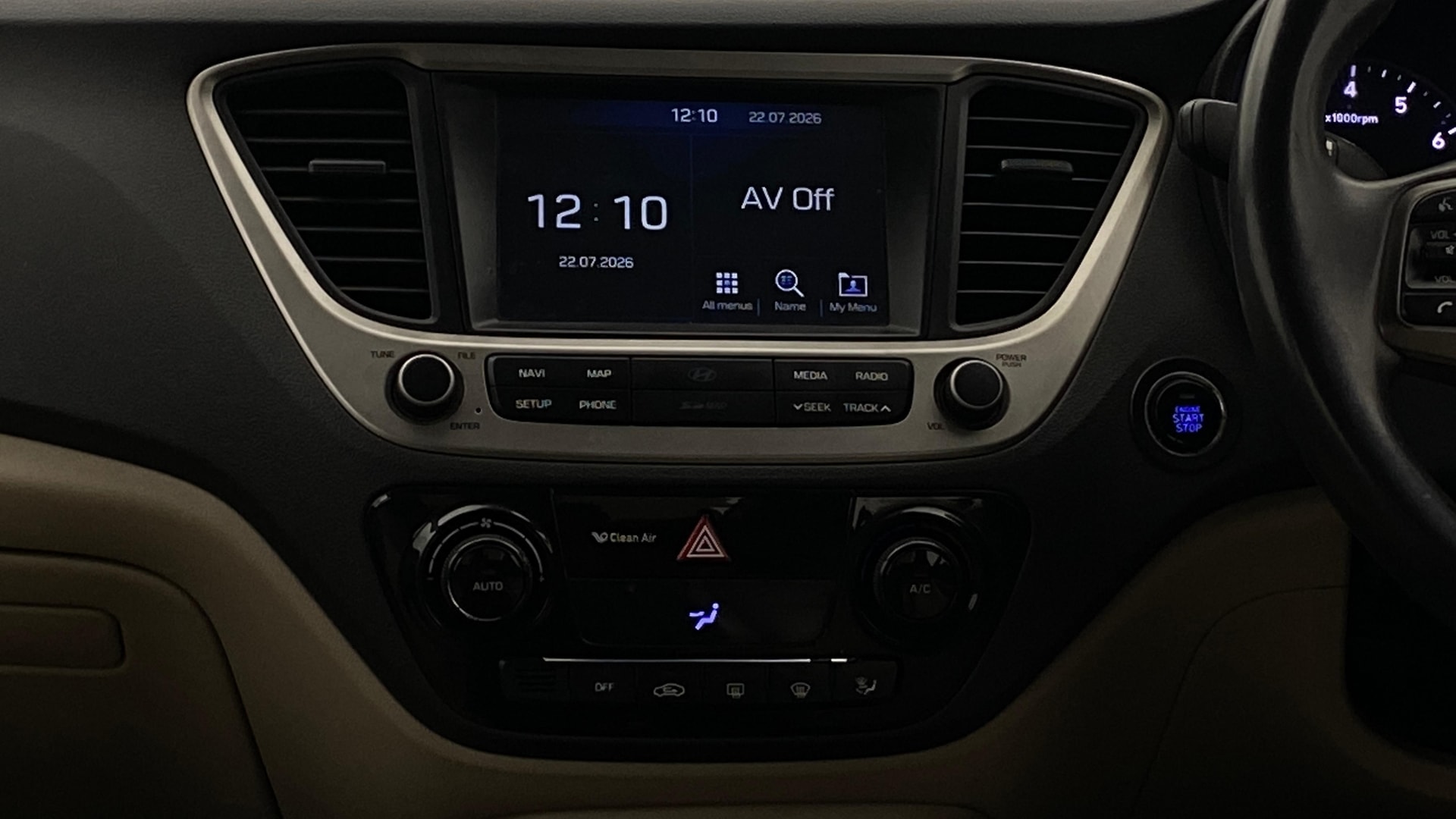 View 2018 Hyundai Verna 1.6 VTVT SX (O) AT Image 32 Used 2018 Hyundai Verna 1.6 VTVT SX (O) AT Image 32
