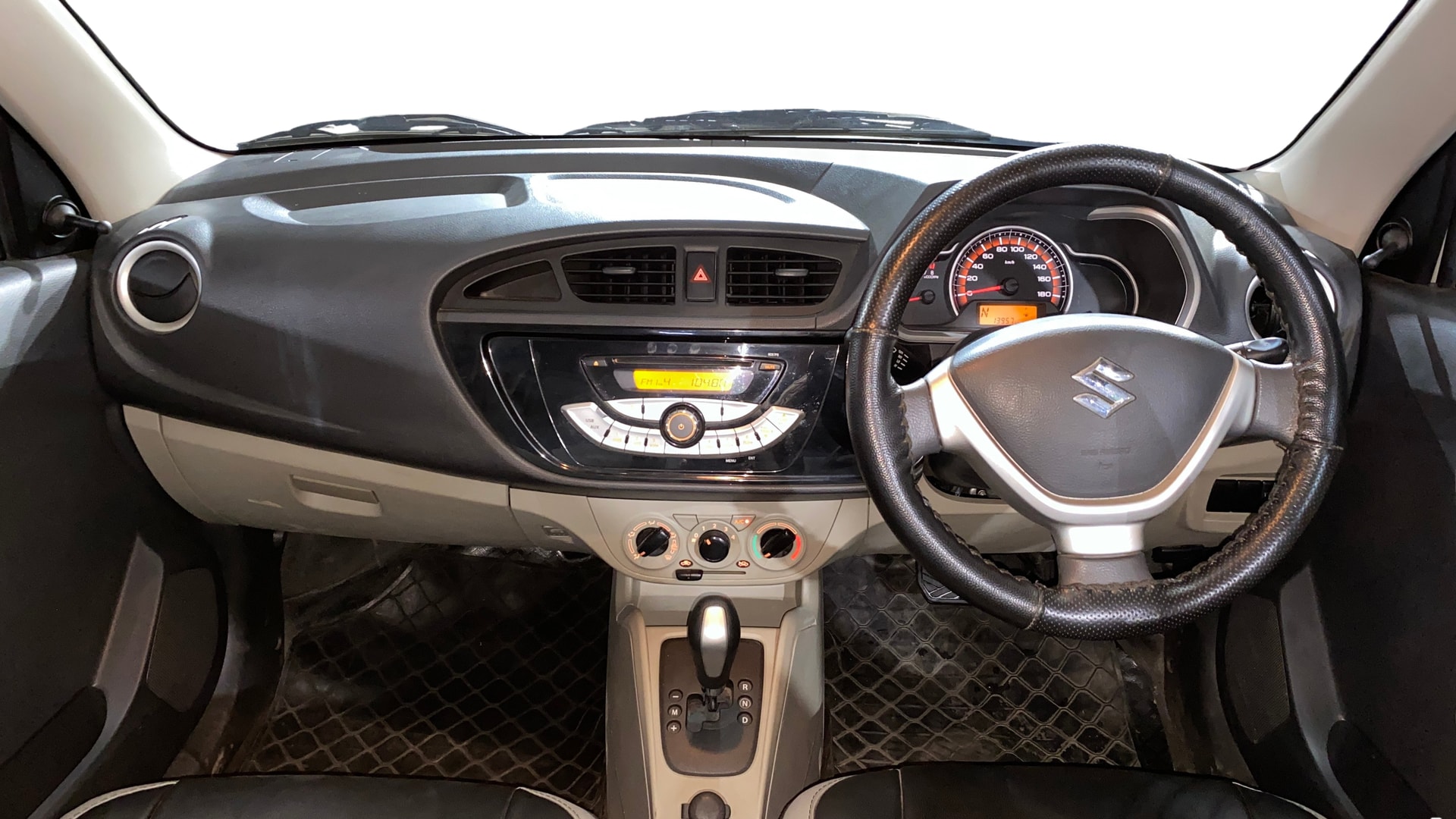 View 2017 Maruti Suzuki Alto K10 LX Image 15 Used 2017 Maruti Suzuki Alto K10 LX Image 15