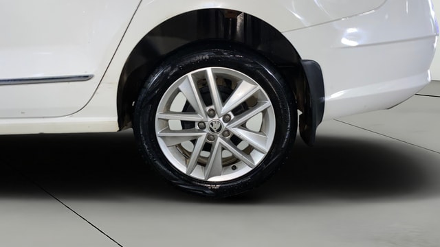 View Skoda Rapid Image 11 Used Skoda Rapid Image 11