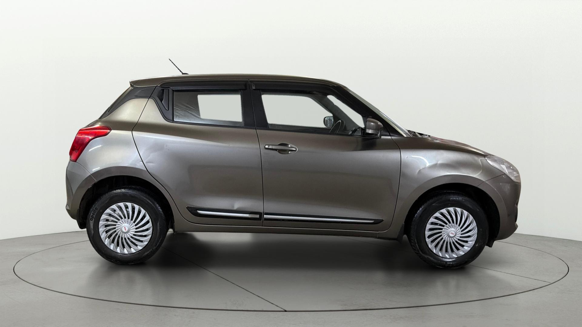 View 2021 Maruti Suzuki 1000 Base Variant Image 25 Used 2021 Maruti Suzuki 1000 Base Variant Image 25
