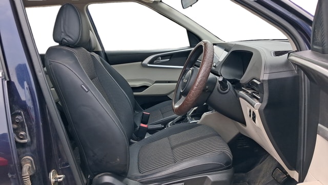 View Kia Carens Image 19 Used Kia Carens Image 19