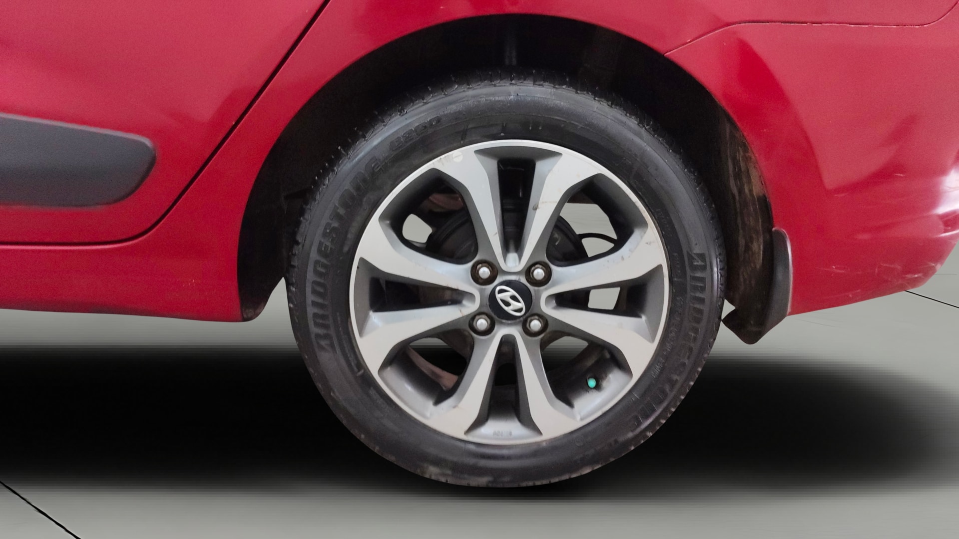 View 2015 Hyundai Xcent SX Petrol (O) Image 11 Used 2015 Hyundai Xcent SX Petrol (O) Image 11