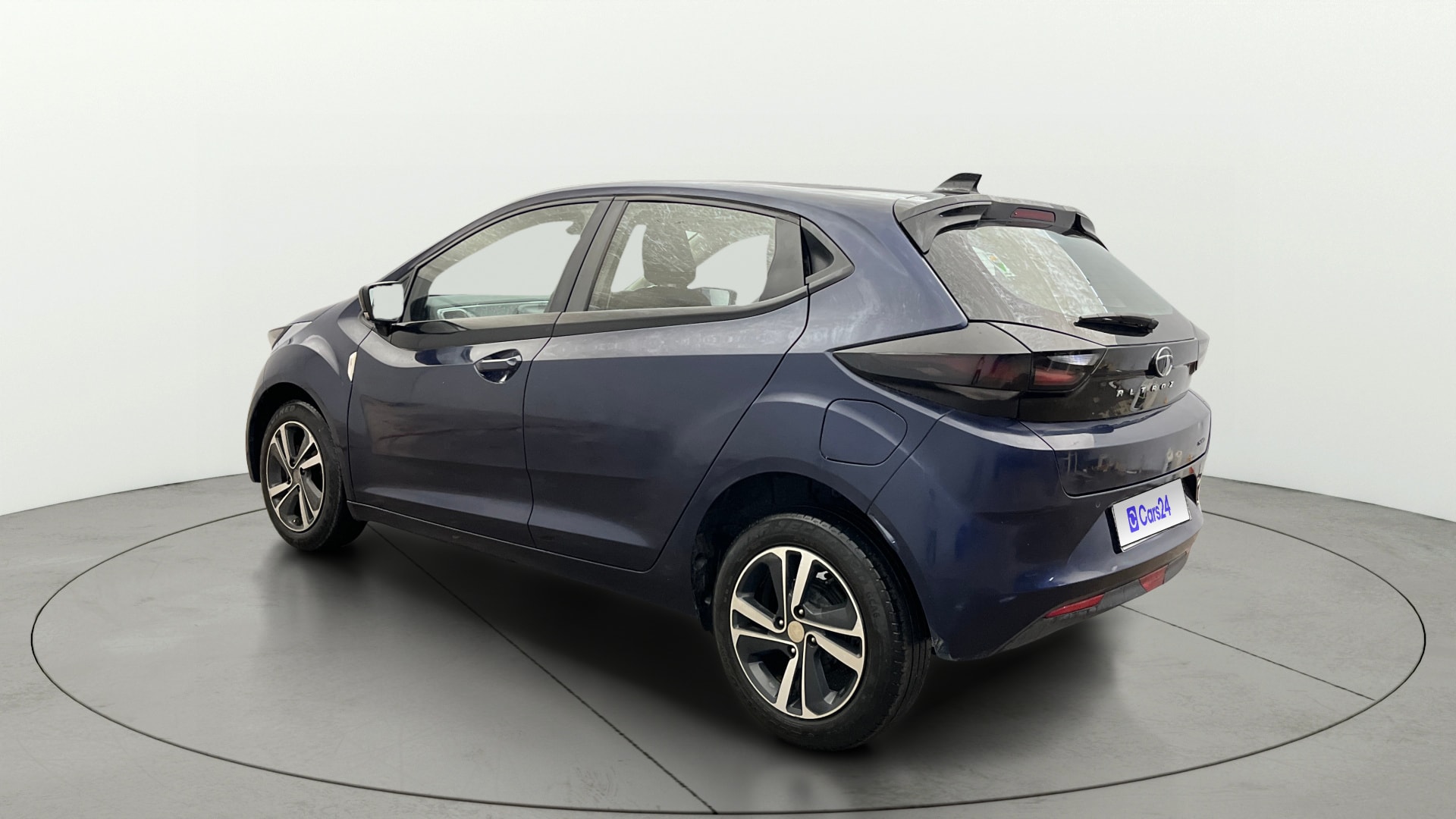View 2023 Tata Altroz XZ Petrol Image 2 Used 2023 Tata Altroz XZ Petrol Image 2