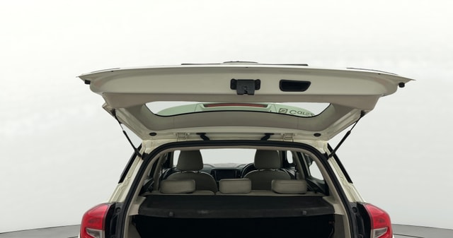 View Mahindra XUV300 Image 16 Used Mahindra XUV300 Image 16