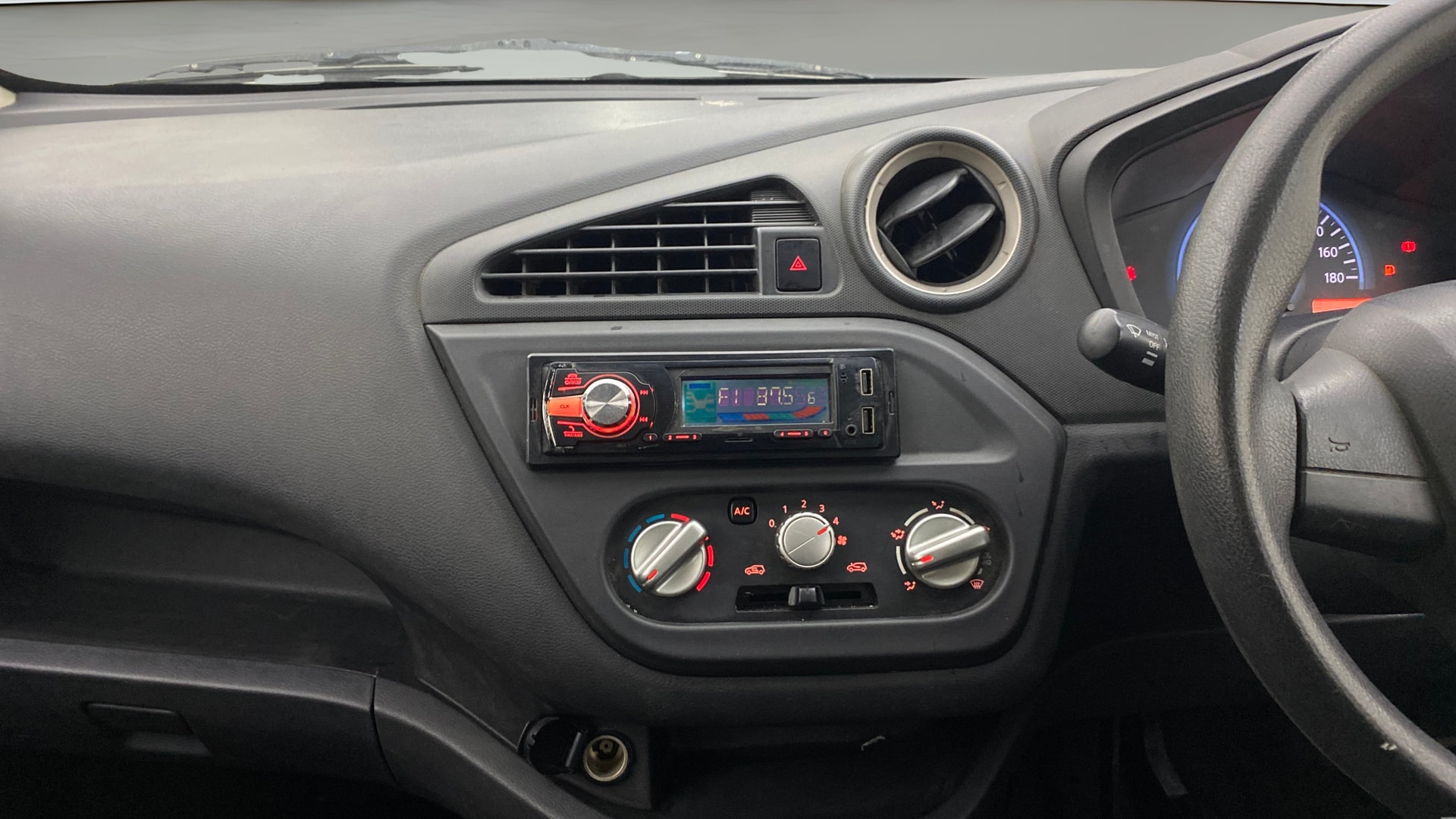 View 2019 Datsun Redi GO A Image 17 Used 2019 Datsun Redi GO A Image 17