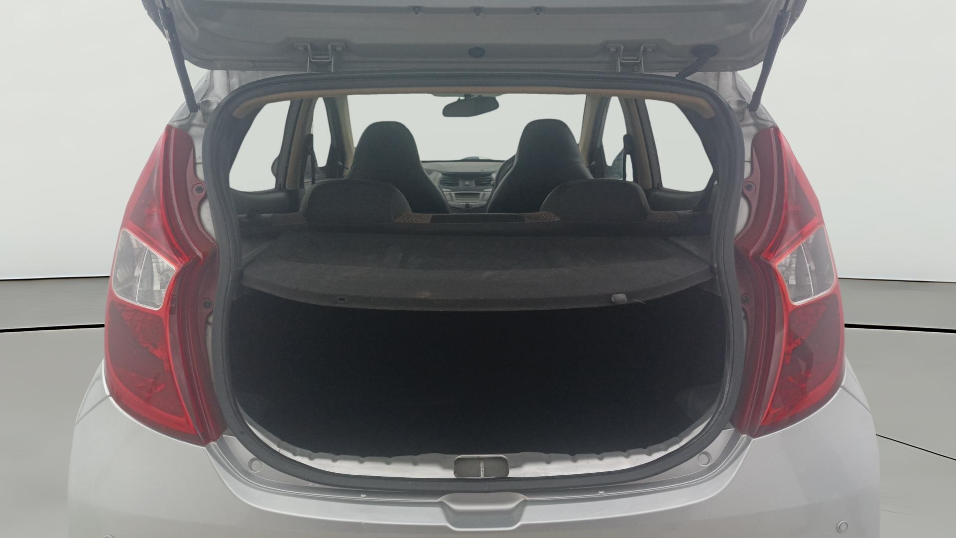 View 2014 Hyundai EON Magna Plus Image 36 Used 2014 Hyundai EON Magna Plus Image 36