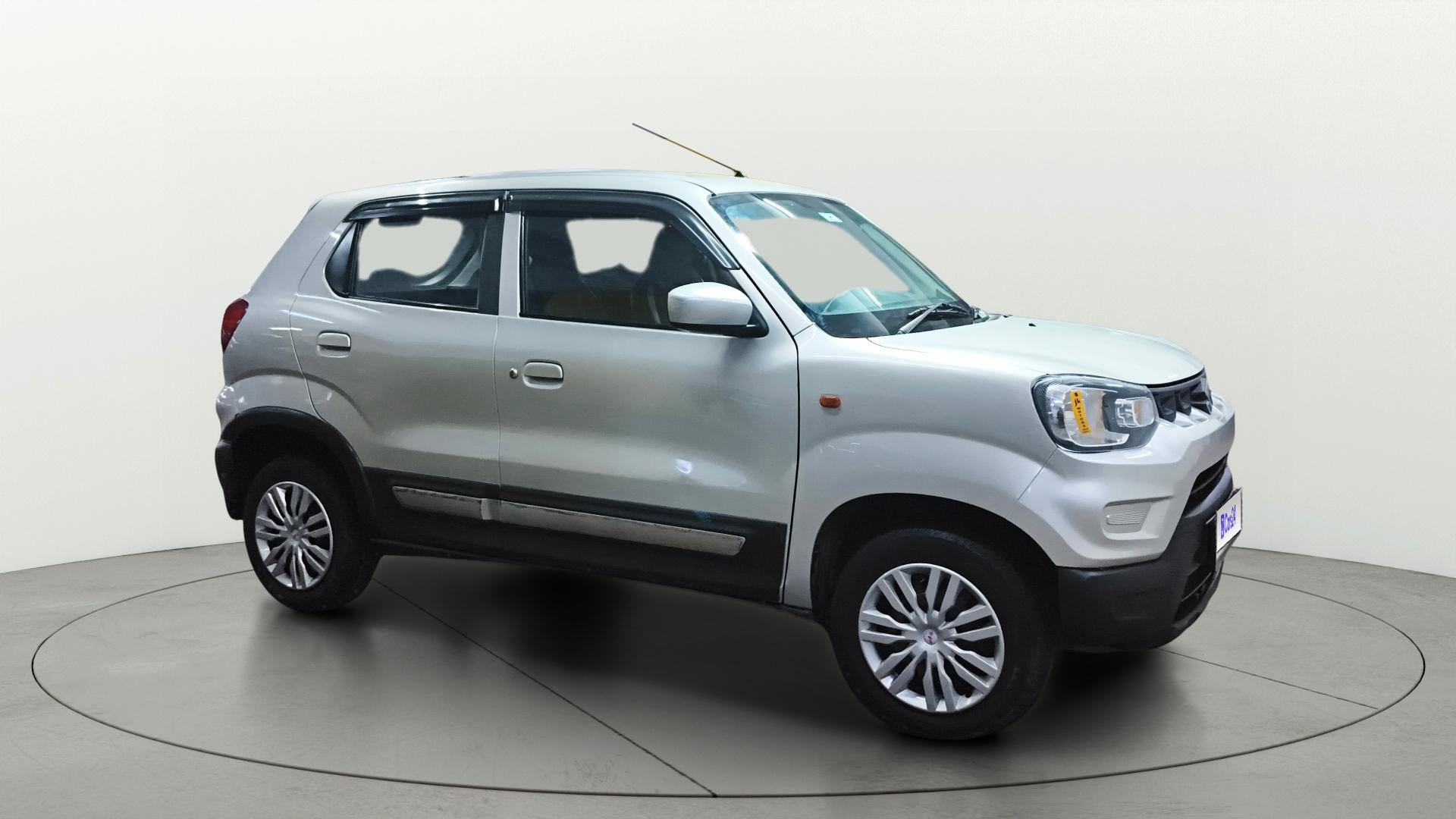 View 2022 Maruti Suzuki 1000 Base Variant Image 21 Used 2022 Maruti Suzuki 1000 Base Variant Image 21