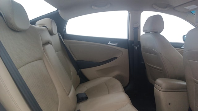 View Hyundai Fluidic Verna Image 35 Used Hyundai Fluidic Verna Image 35