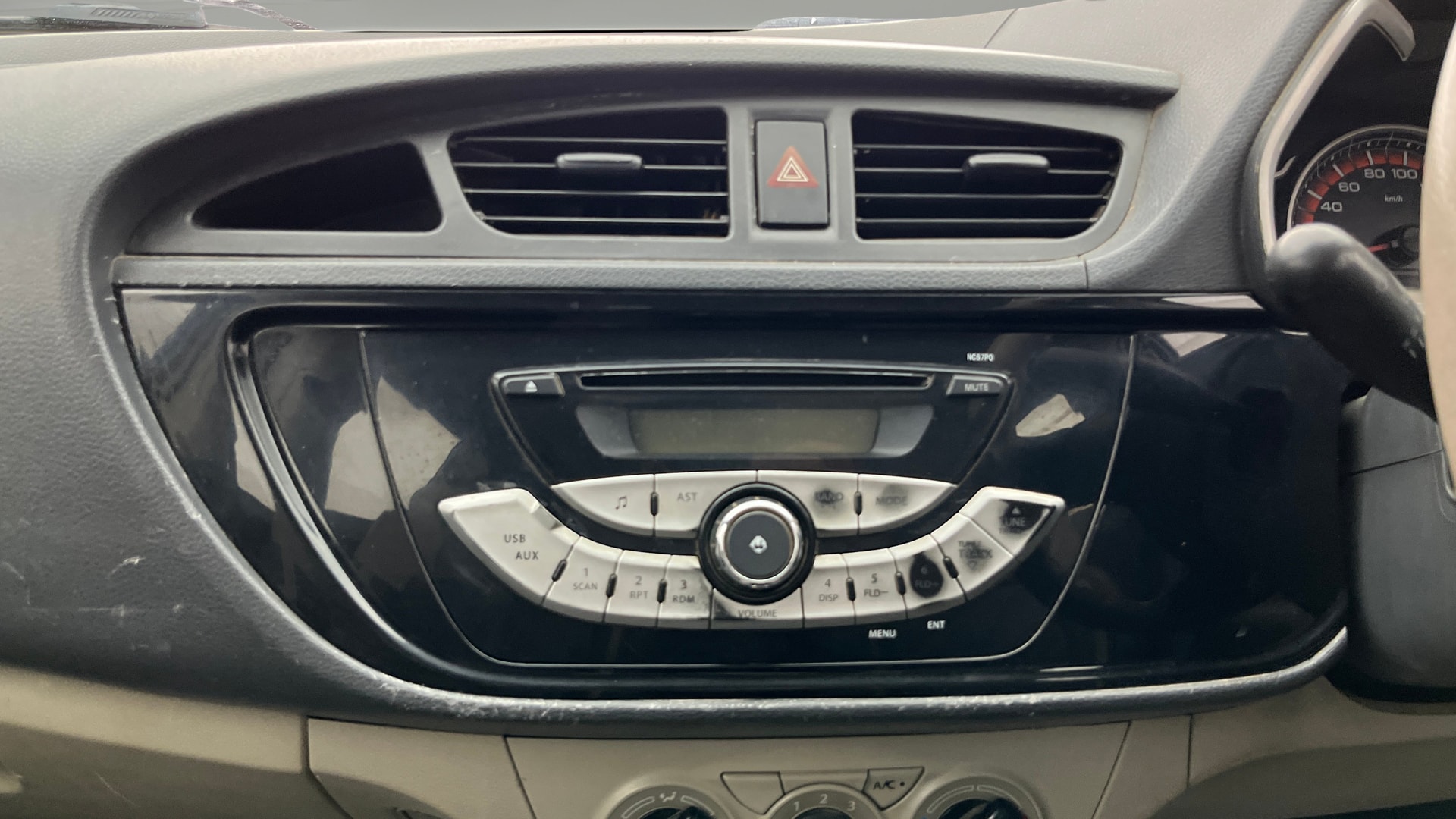 View 2015 Maruti Suzuki Alto K10 LX Image 17 Used 2015 Maruti Suzuki Alto K10 LX Image 17