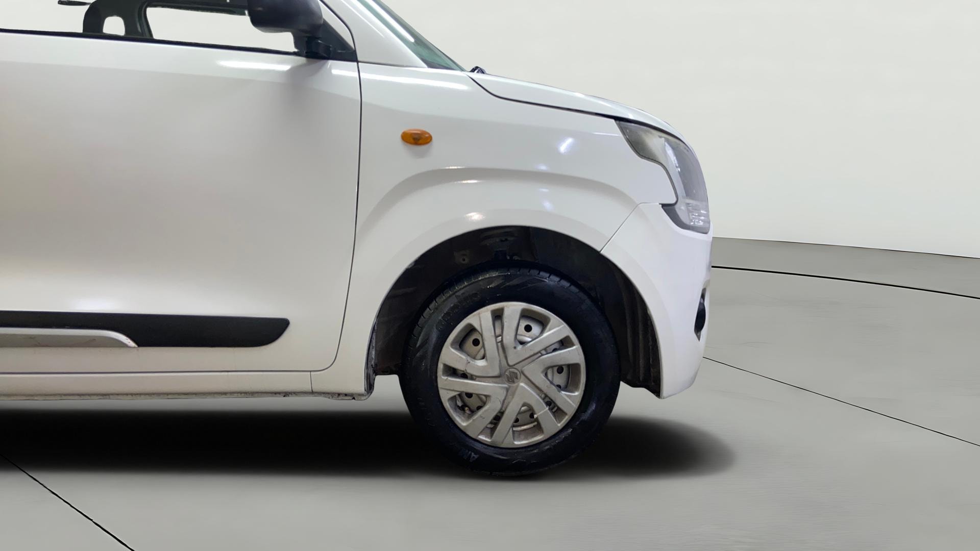 View 2021 Maruti Suzuki 1000 Base Variant Image 39 Used 2021 Maruti Suzuki 1000 Base Variant Image 39