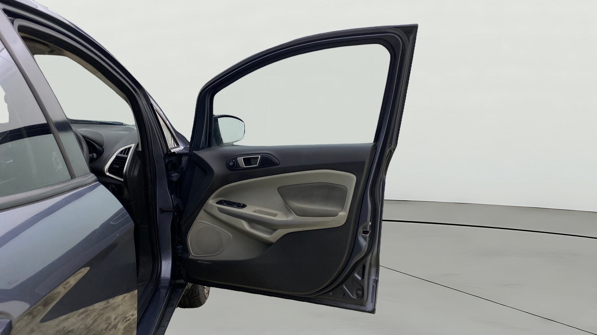 View 2016 Ford EcoSport 1.5 TDCi Diesel Ambiente BS IV Image 44 Used 2016 Ford EcoSport 1.5 TDCi Diesel Ambiente BS IV Image 44