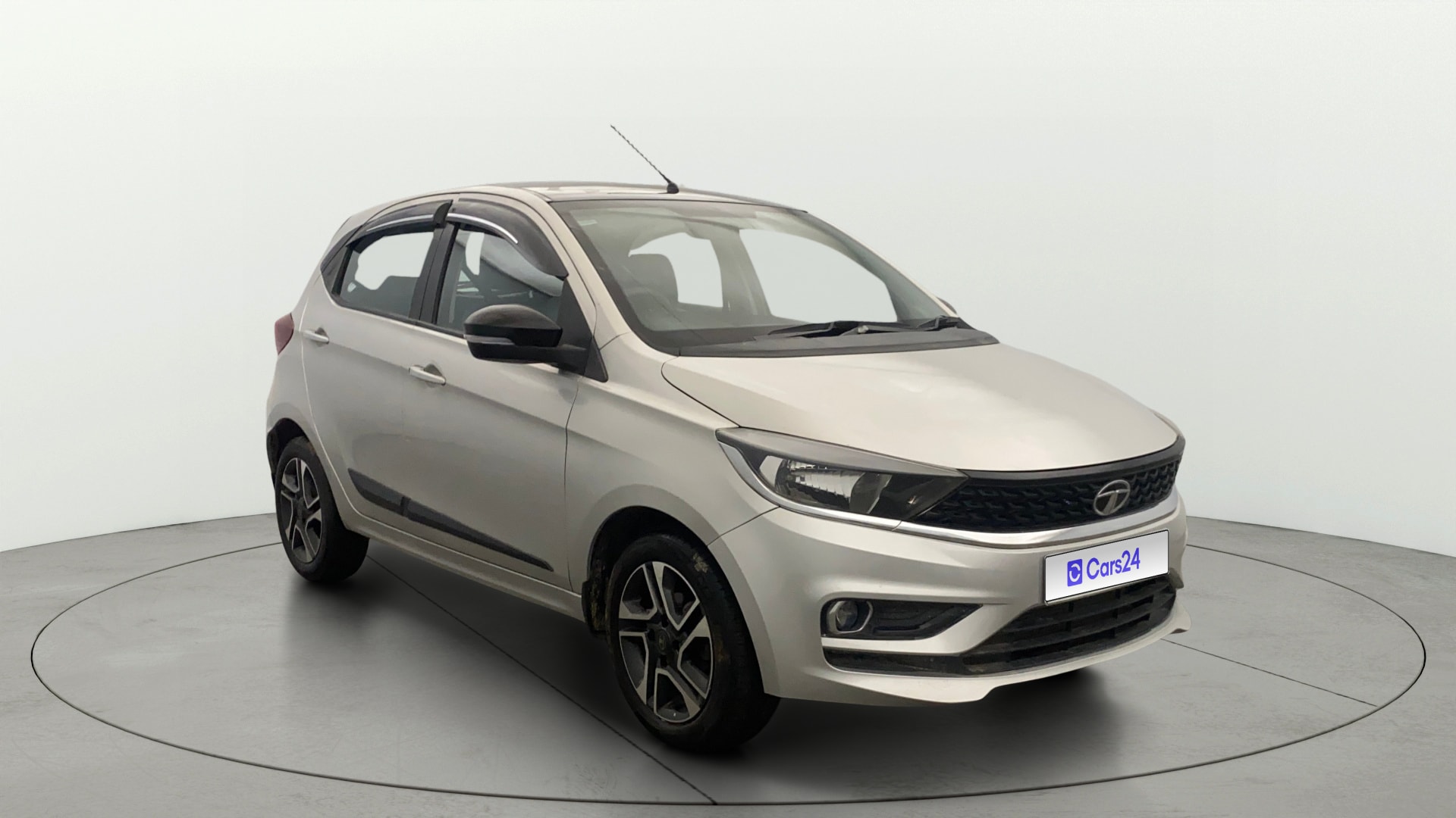 View 2020 Tata Tiago Revotorq XB Image 36 Used 2020 Tata Tiago Revotorq XB Image 36