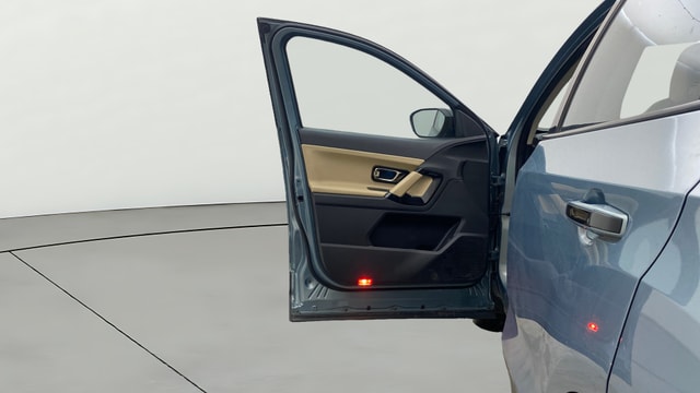 View Tata Safari Image 33 Used Tata Safari Image 33