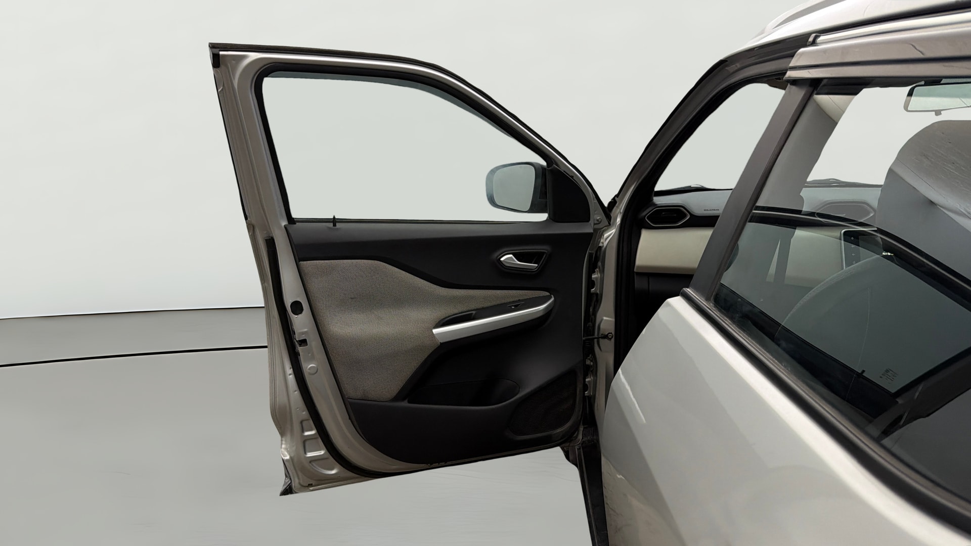 View 2021 Nissan Magnite XV Image 31 Used 2021 Nissan Magnite XV Image 31