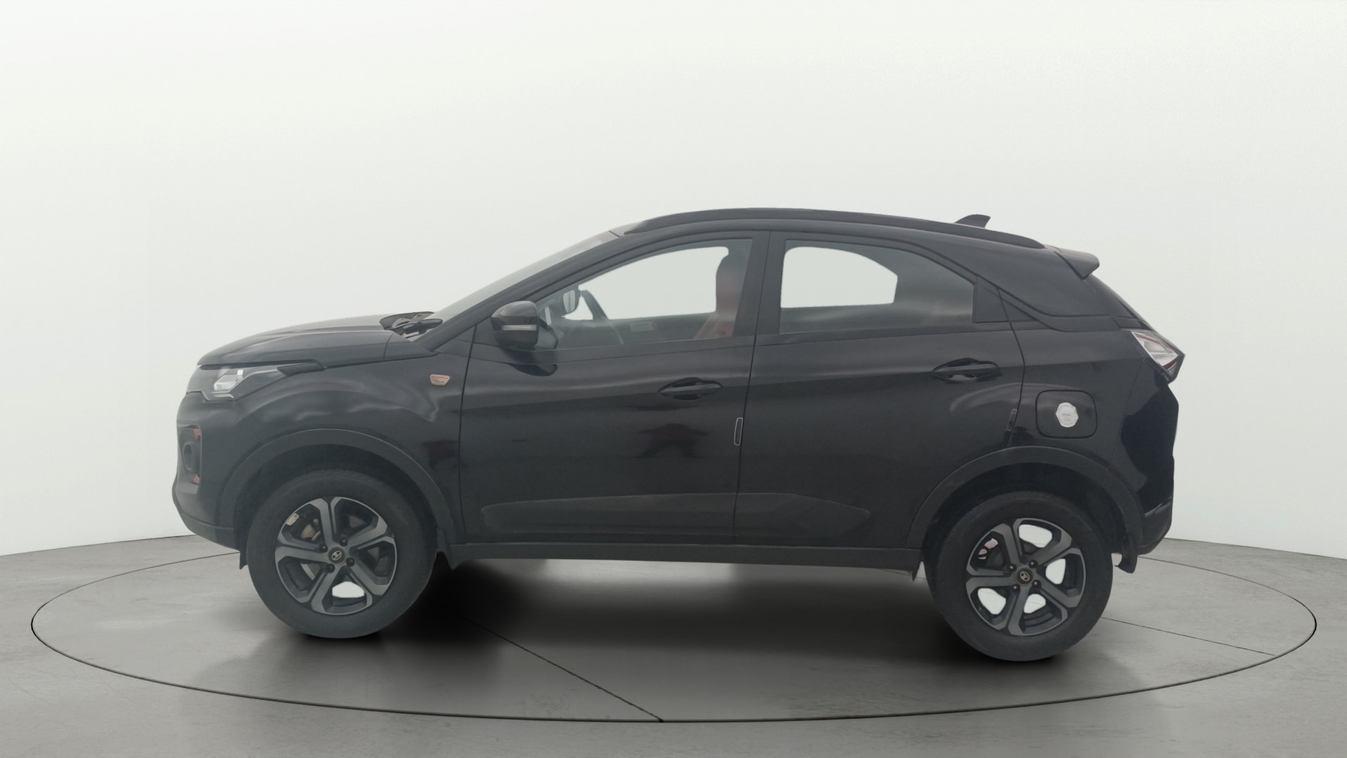 View 2023 Tata Nexon Revotron XE Image 5 Used 2023 Tata Nexon Revotron XE Image 5