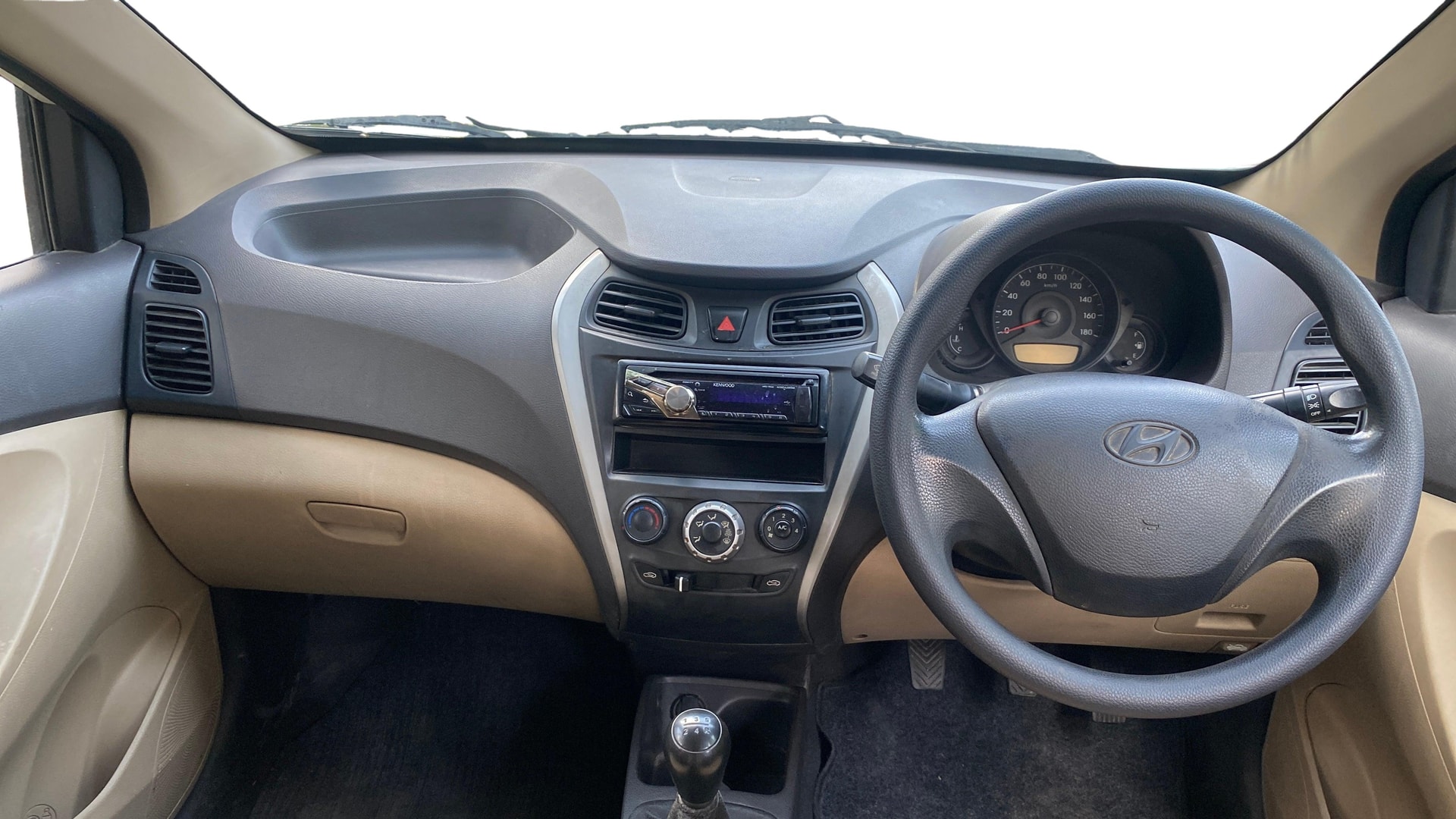 View 2014 Hyundai EON Era Plus Image 15 Used 2014 Hyundai EON Era Plus Image 15