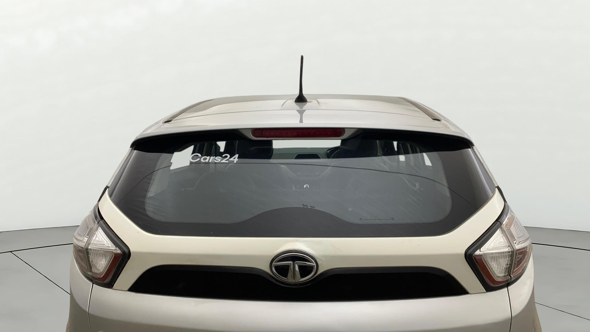 View 2018 Tata Nexon Revotron XM Image 4 Used 2018 Tata Nexon Revotron XM Image 4