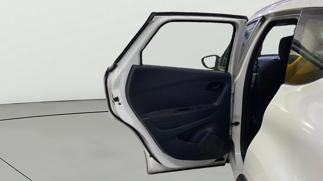 View Renault Captur Image 23 Used Renault Captur Image 23