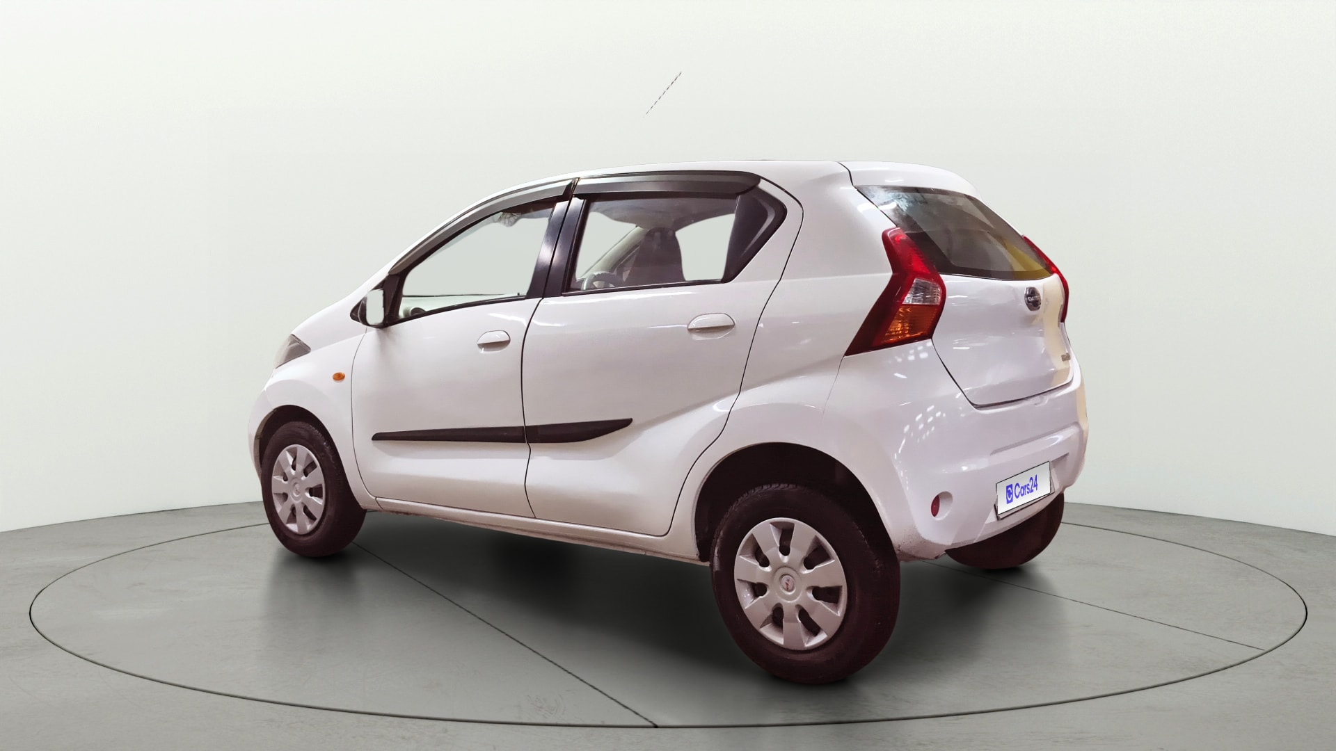 View 2017 Datsun Go T Image 2 Used 2017 Datsun Go T Image 2
