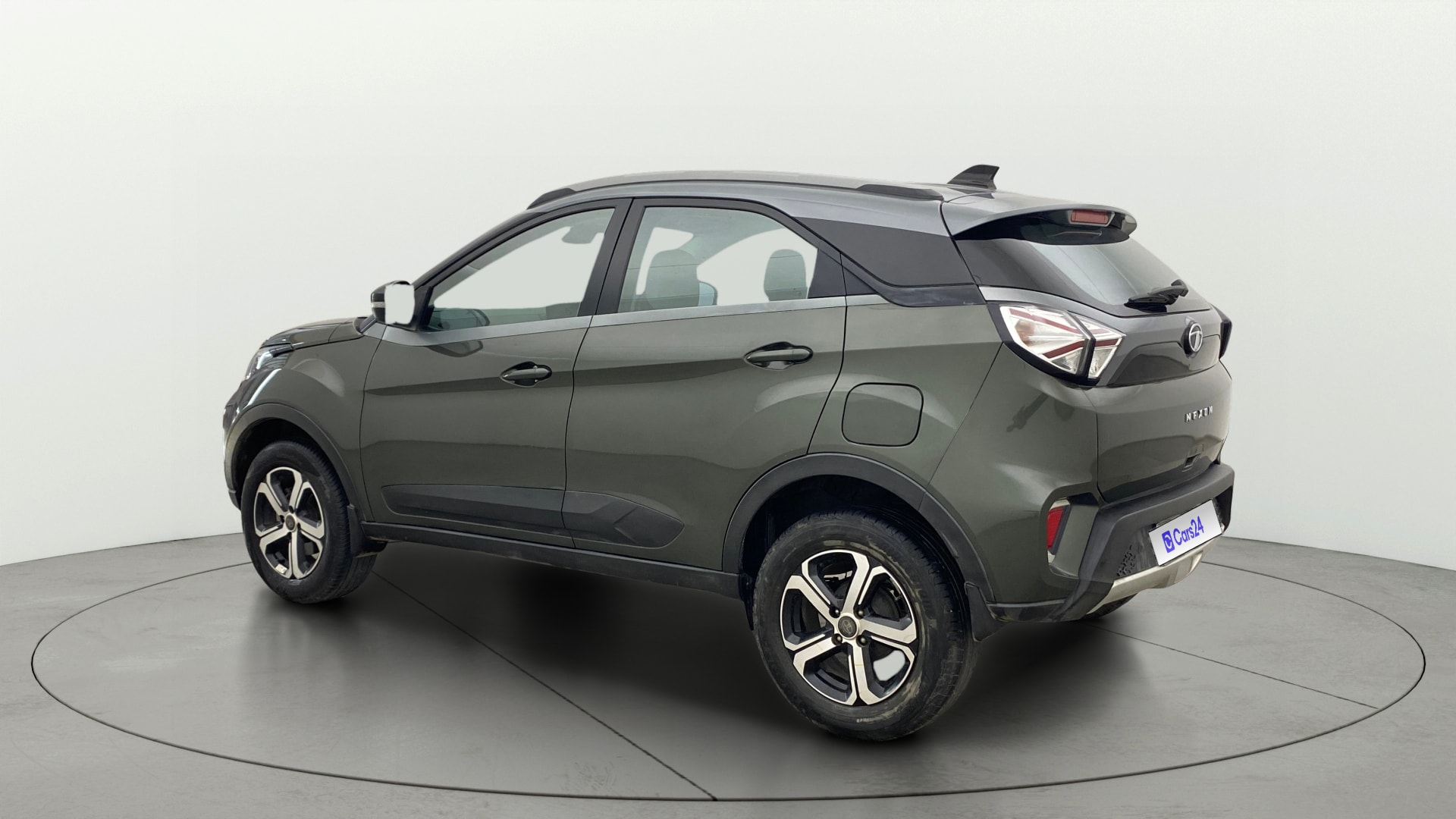 View 2024 Tata Nexon Revotron XZ Plus Lux Image 2 Used 2024 Tata Nexon Revotron XZ Plus Lux Image 2