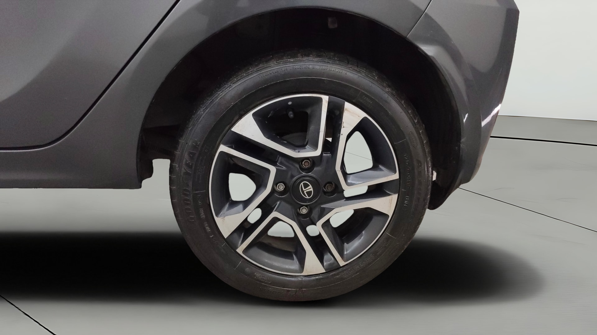 View 2021 Tata Tiago Revotorq XB Image 11 Used 2021 Tata Tiago Revotorq XB Image 11