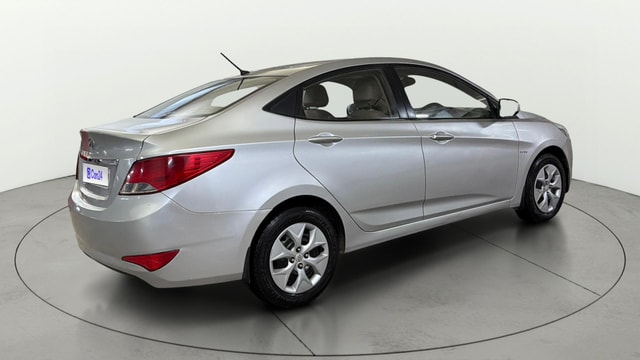 View Hyundai Verna Image 43 Used Hyundai Verna Image 43