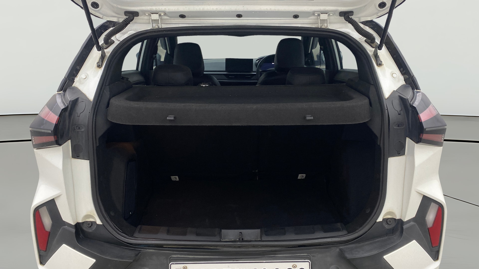 View 2024 Tata Nexon Revotron XE Image 39 Used 2024 Tata Nexon Revotron XE Image 39