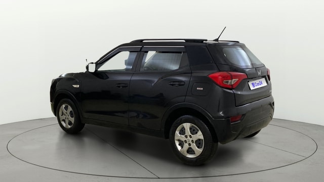 View Mahindra XUV300 Image 2 Used Mahindra XUV300 Image 2