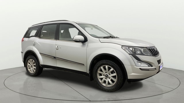 View Mahindra XUV500 Image 15 Used Mahindra XUV500 Image 15