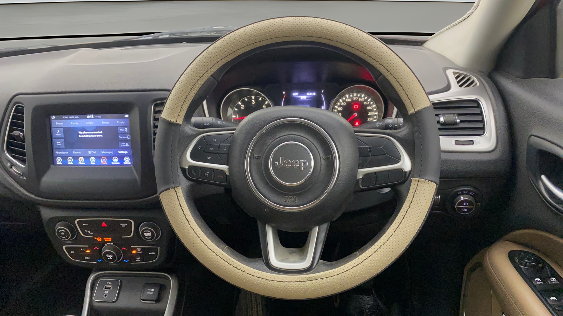 View 2017 Jeep Compass Longitude (O) 2.0 Diesel MT Image 20 Used 2017 Jeep Compass Longitude (O) 2.0 Diesel MT Image 20