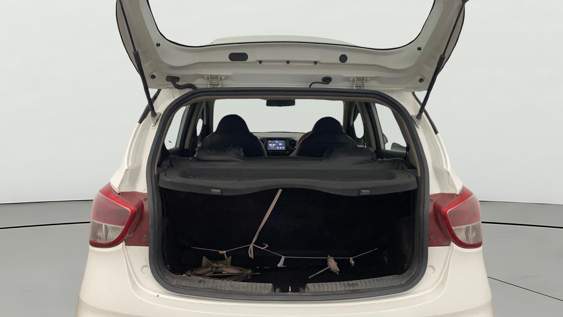 View 2019 Hyundai Grand i10 1.2 Asta Petrol Image 37 Used 2019 Hyundai Grand i10 1.2 Asta Petrol Image 37