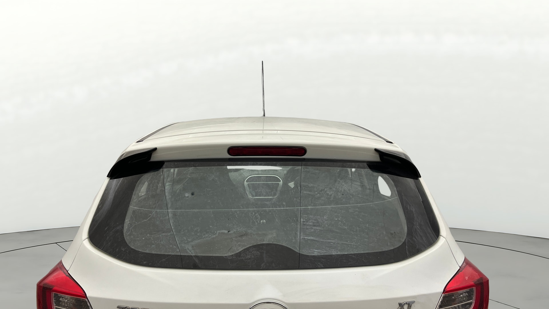 View 2016 Tata Tiago Revotorq XB Image 4 Used 2016 Tata Tiago Revotorq XB Image 4
