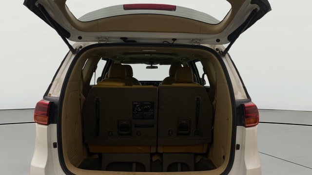 View Kia Carnival Image 43 Used Kia Carnival Image 43