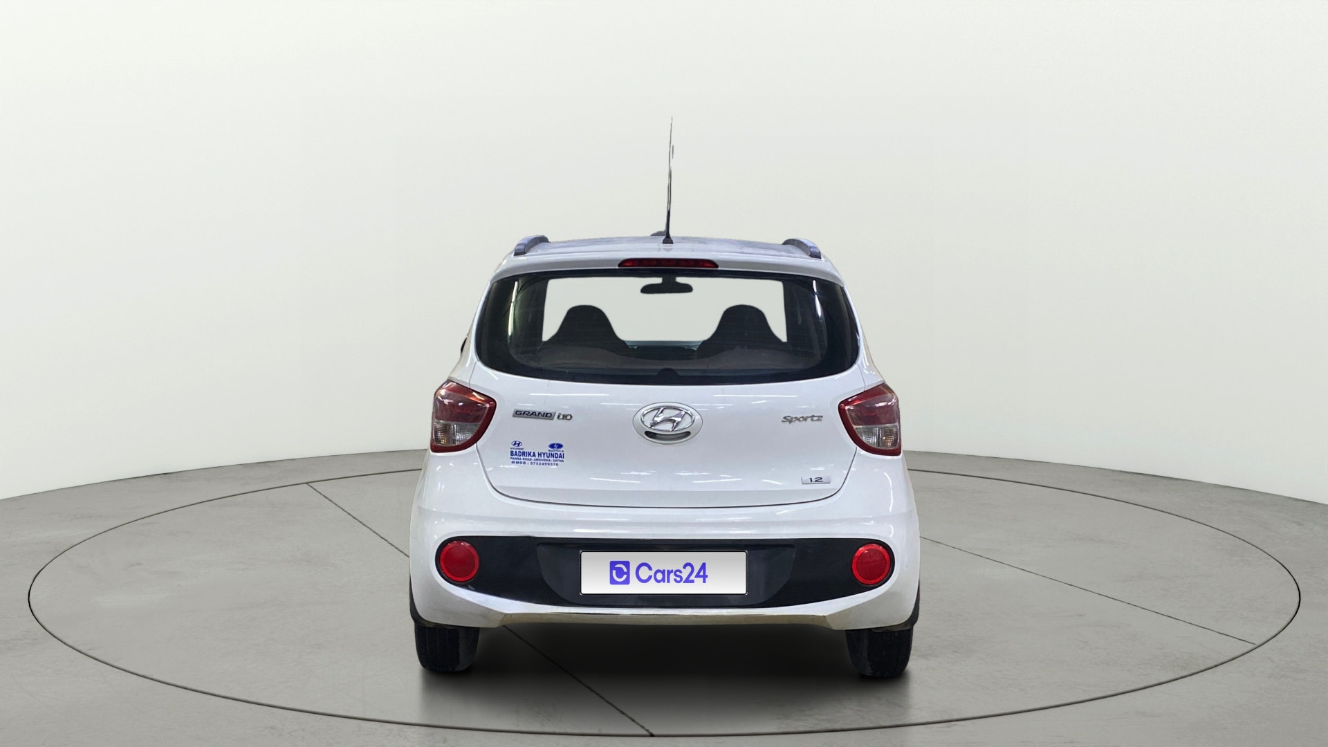 View 2017 Hyundai Grand i10 1.2 Sportz(O) Petrol Image 39 Used 2017 Hyundai Grand i10 1.2 Sportz(O) Petrol Image 39