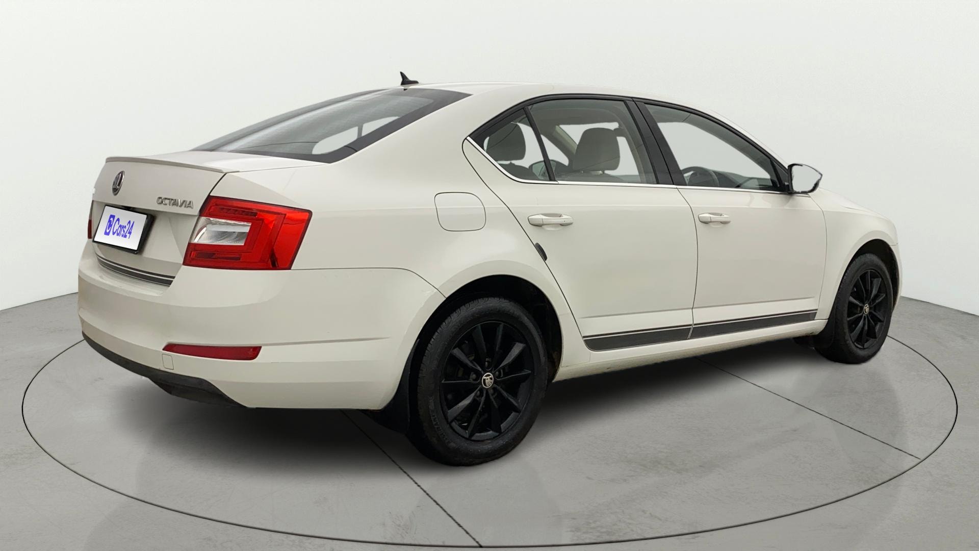 View 2017 Skoda Octavia 1.4 Style TSI MT Image 45 Used 2017 Skoda Octavia 1.4 Style TSI MT Image 45