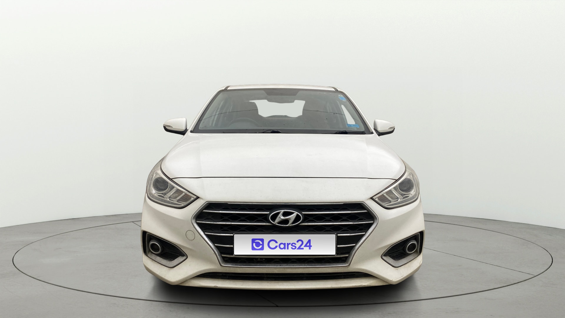 View 2018 Hyundai Verna 1.6 VTVT SX Image 1 Used 2018 Hyundai Verna 1.6 VTVT SX Image 1