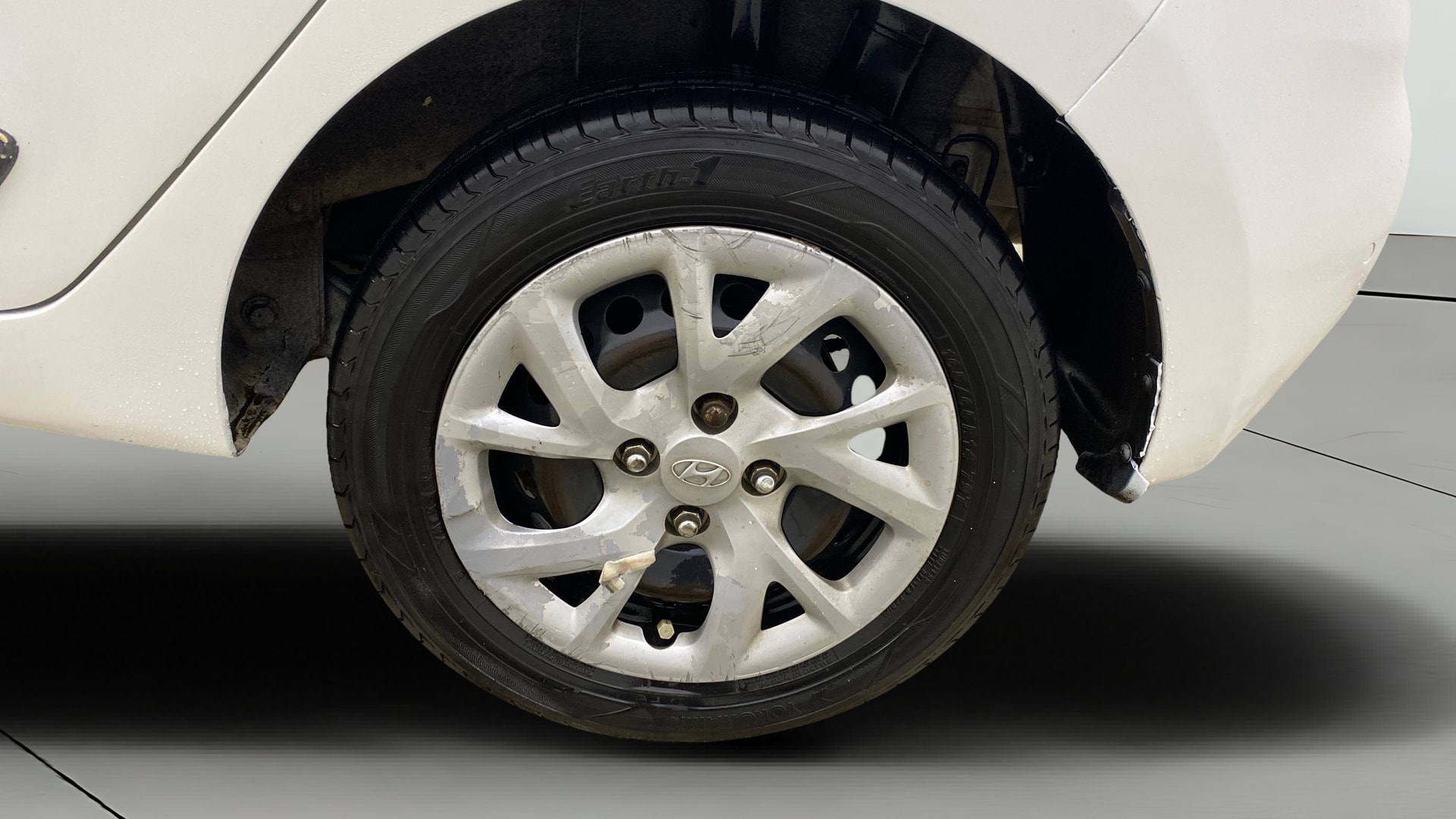View 2019 Hyundai Grand i10 Sportz 1.2 Kappa Image 11 Used 2019 Hyundai Grand i10 Sportz 1.2 Kappa Image 11