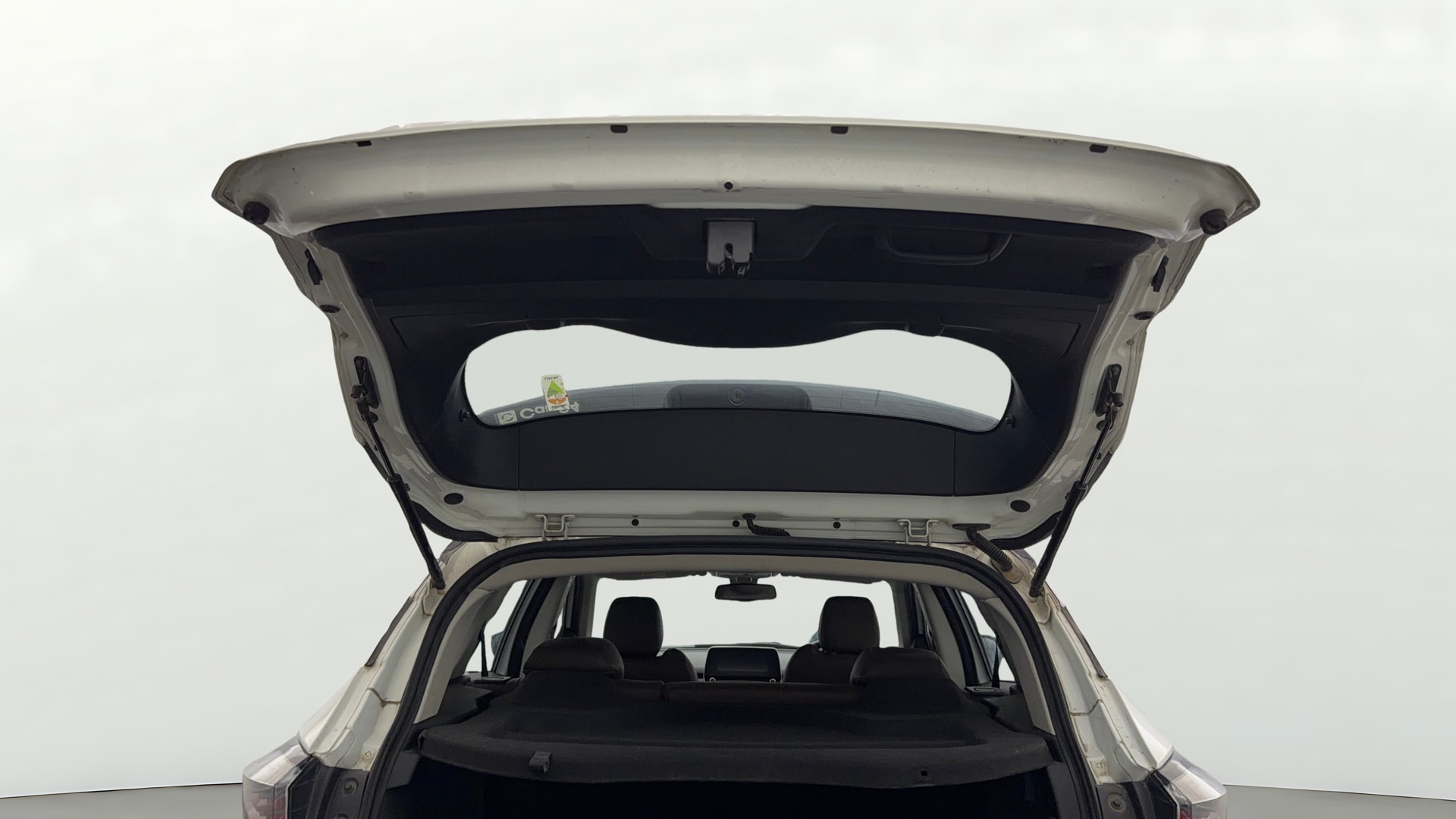 View 2022 Tata Harrier XE Image 17 Used 2022 Tata Harrier XE Image 17
