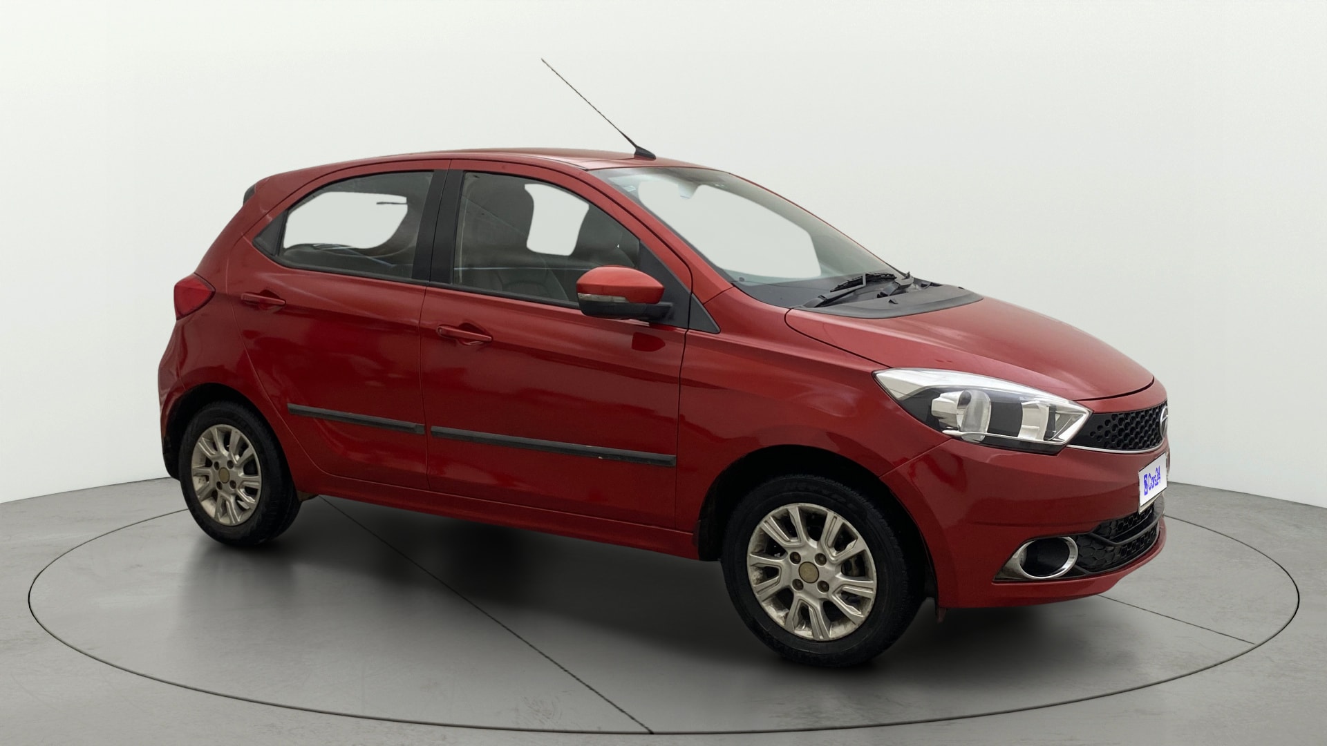 View 2018 Tata Tiago Revotorq XB Image 21 Used 2018 Tata Tiago Revotorq XB Image 21