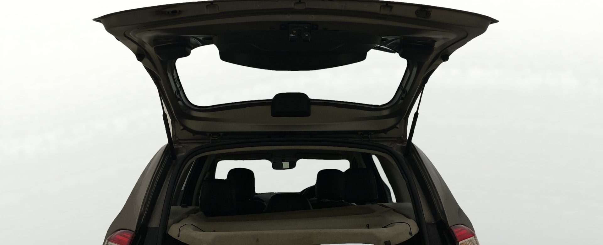 View 2019 Nissan Terrano XLD Plus 85PS Image 16 Used 2019 Nissan Terrano XLD Plus 85PS Image 16
